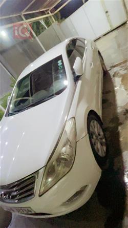 هيونداي أزيرا